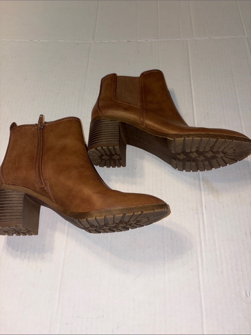 Life Stride brown 2 1/2 inch heeled zip up boots size 7M